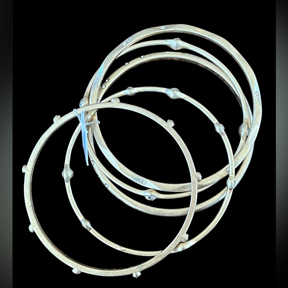 🌸Bangle Bracelet🌸 - Picture 2 of 10